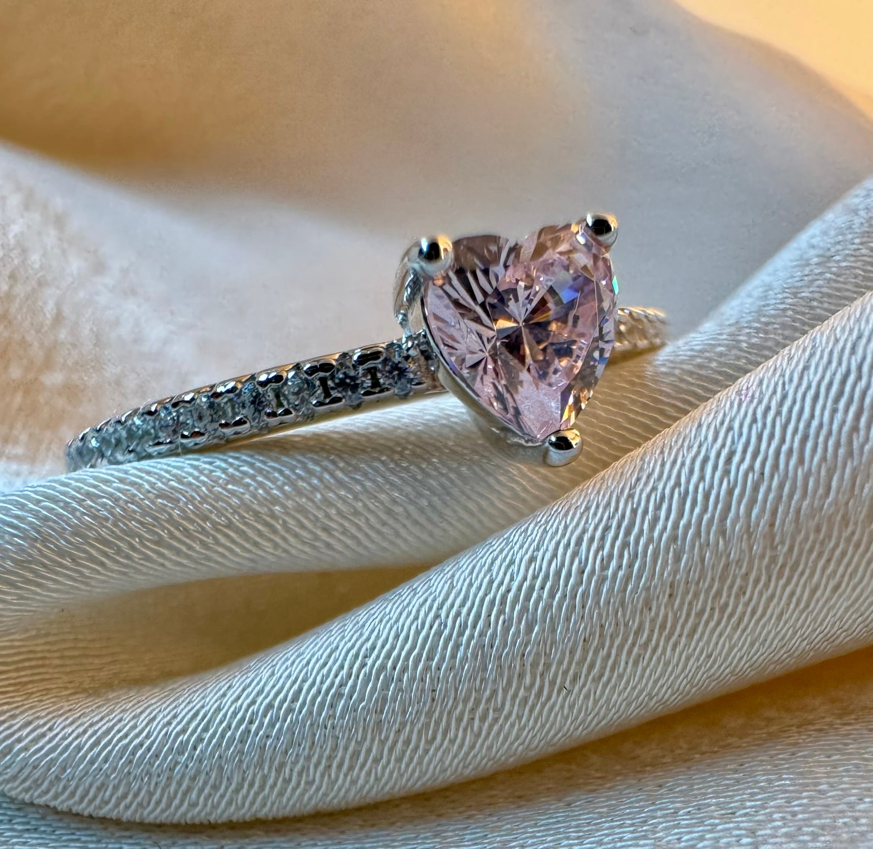 Image of ROSÉ AMOUR