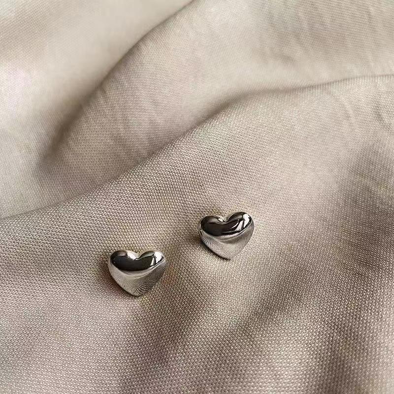 Image of AMOUR MINI STUDS